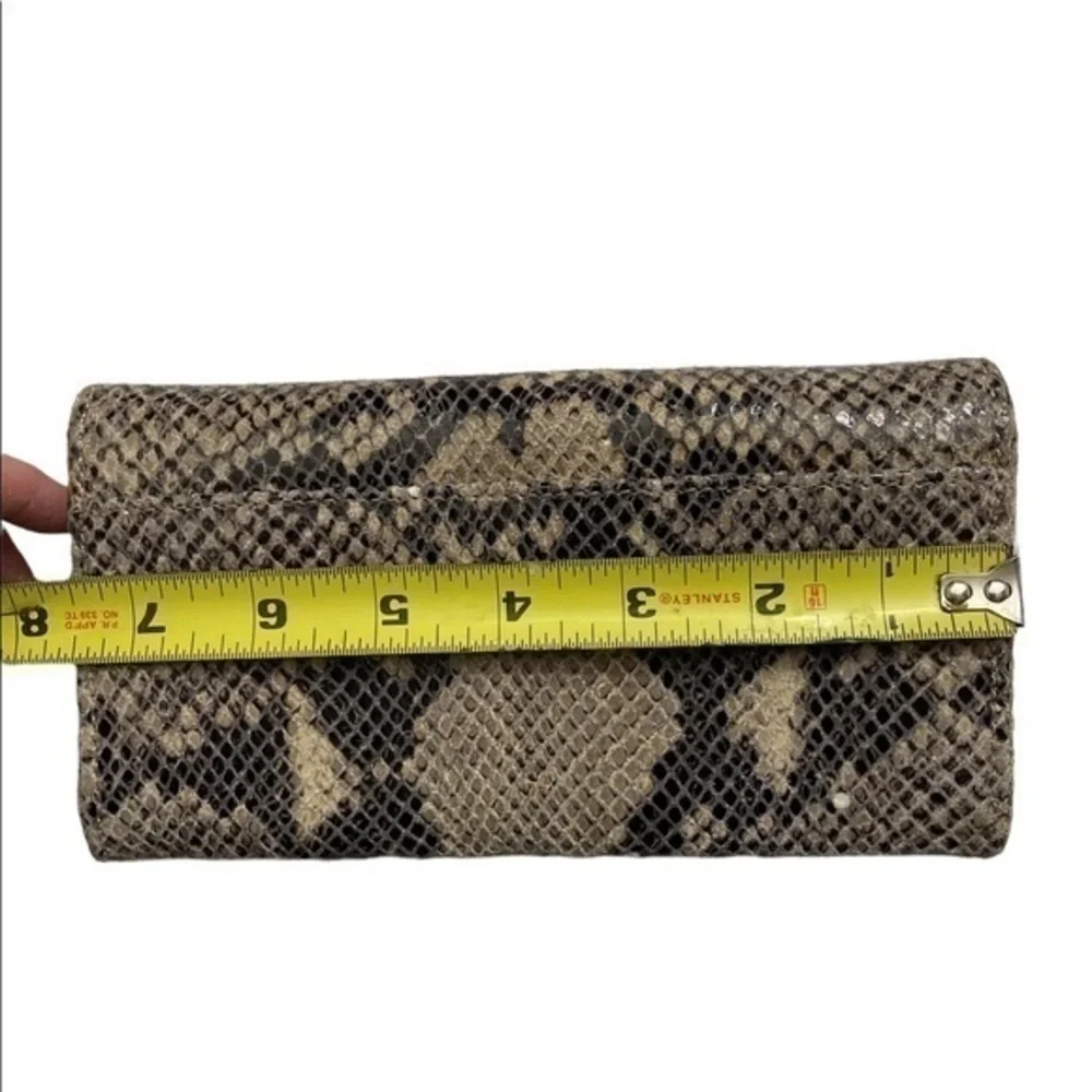 Michael kors snakeskin embossed wallet